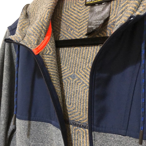 UNDER ARMOUR MEN’S MED ZIPUP - Picture 5 of 5